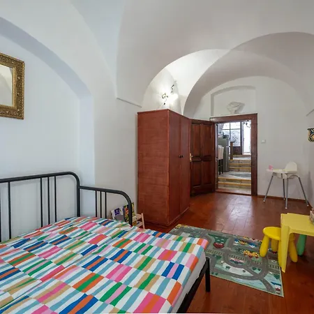 Dolna * Besztercebánya